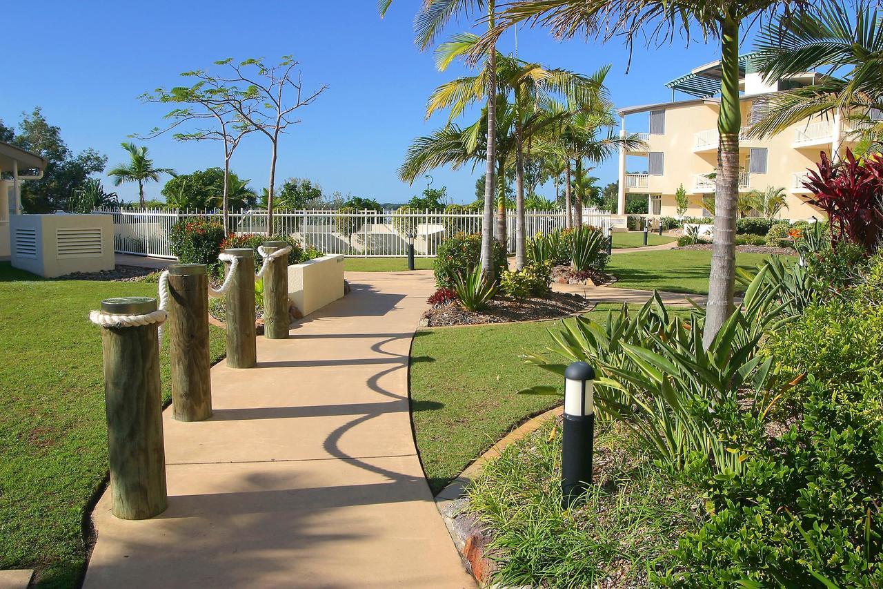 Moorings Beach Resort Caloundra Exteriör bild