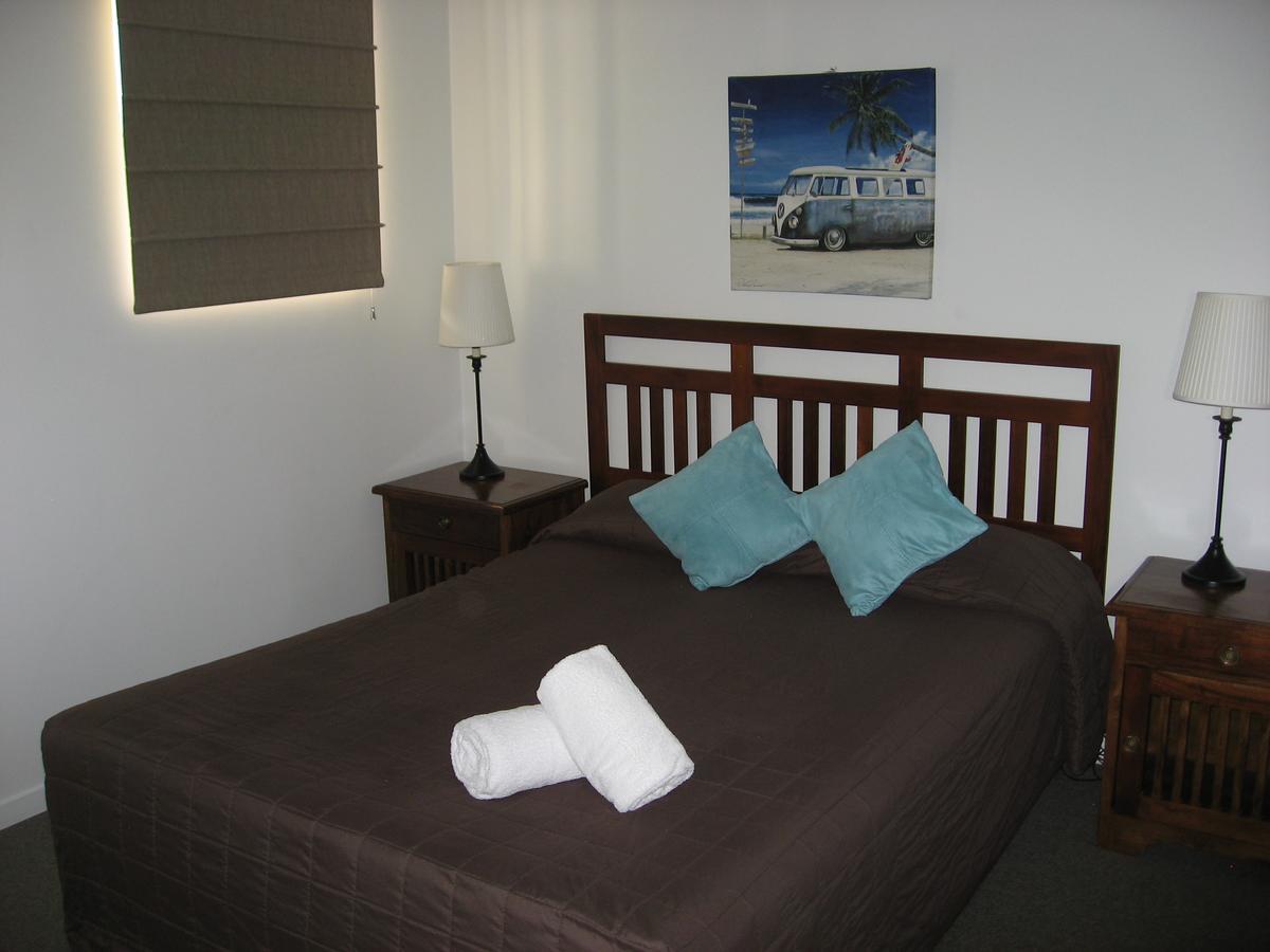 Moorings Beach Resort Caloundra Exteriör bild
