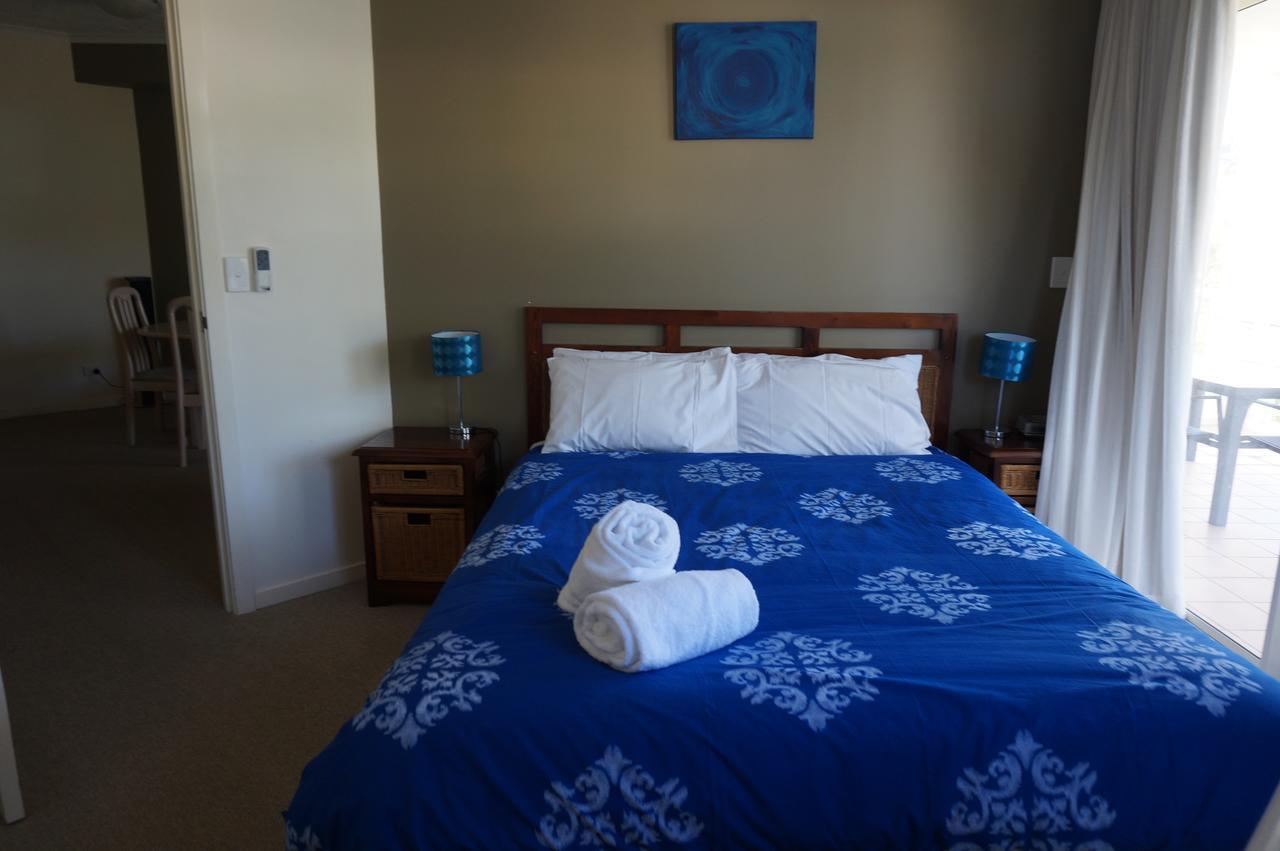 Moorings Beach Resort Caloundra Exteriör bild