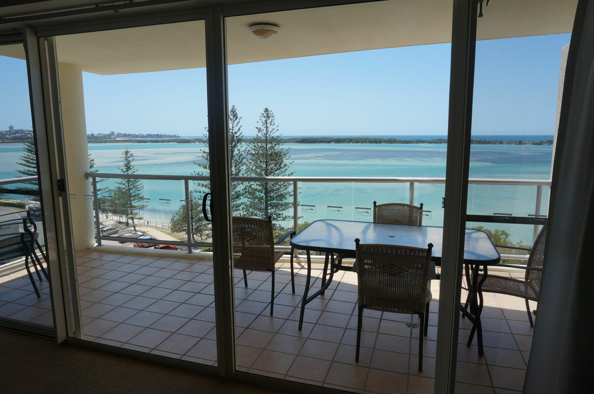 Moorings Beach Resort Caloundra Exteriör bild