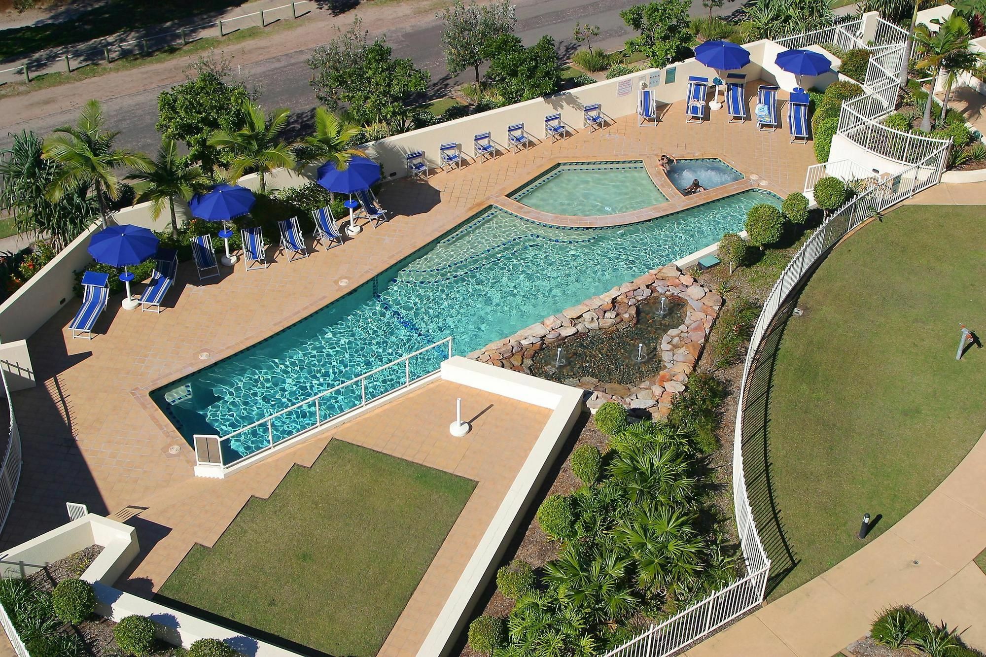 Moorings Beach Resort Caloundra Exteriör bild